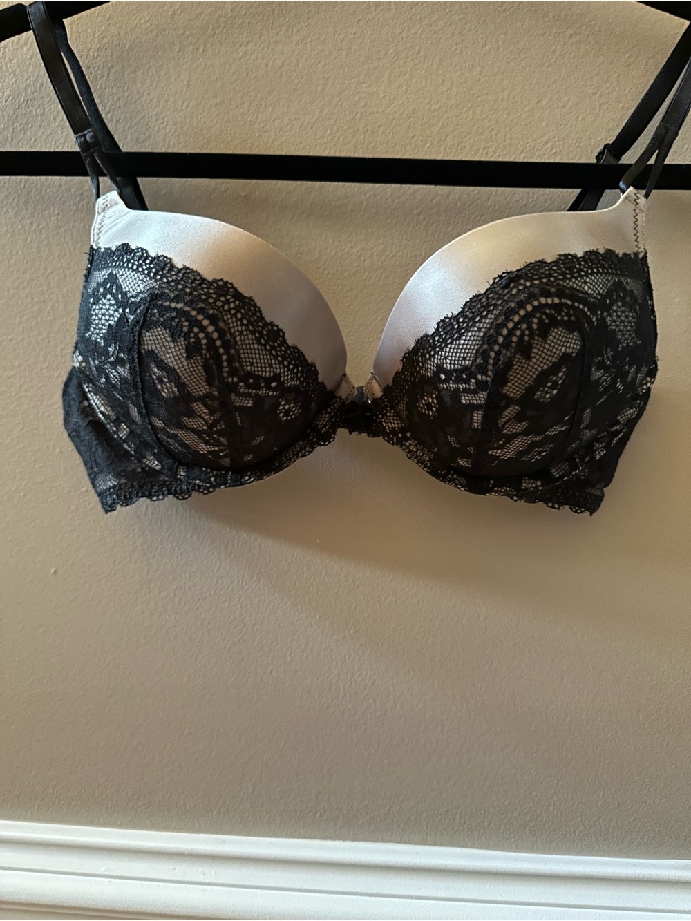 Victoria's Secret Miraculous Plunge Bra